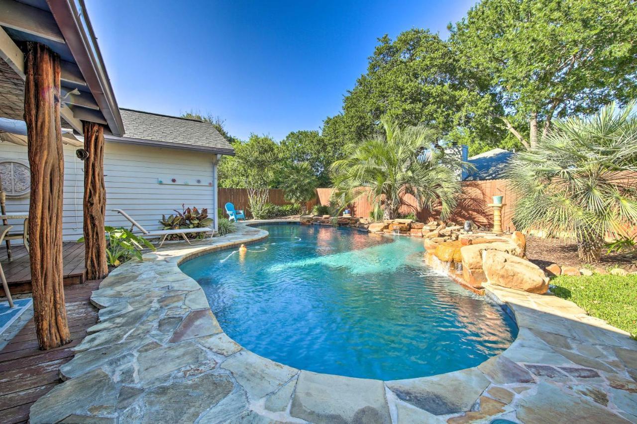 Peaceful San Antonio Oasis With Private Pool And Grill Villa Exterior foto